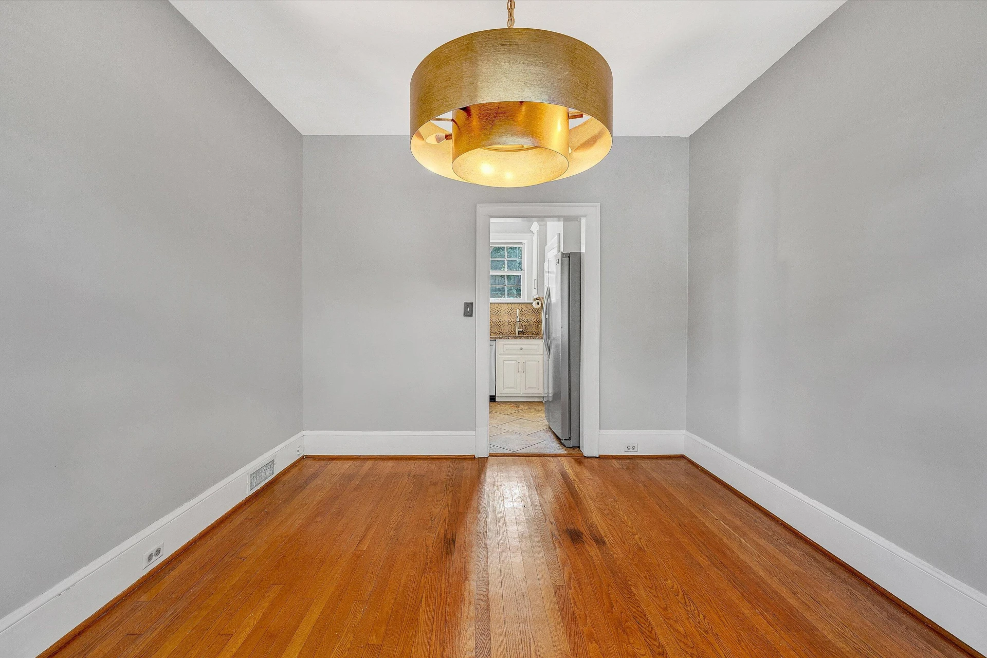 2408 Avenham AVE - Photo 11