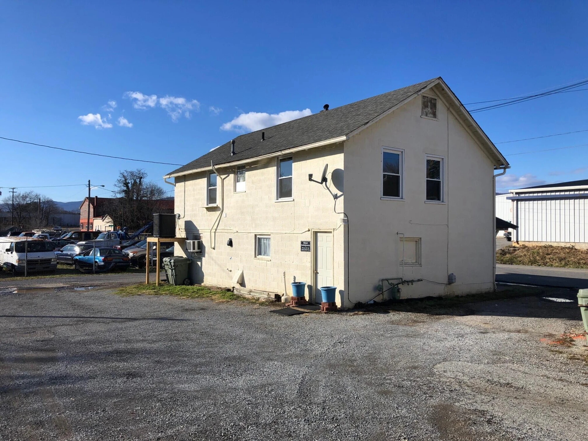 901 Colorado ST - Photo 4