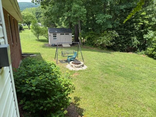 1529 MOUNTAIN HEIGHTS DR - Photo 3