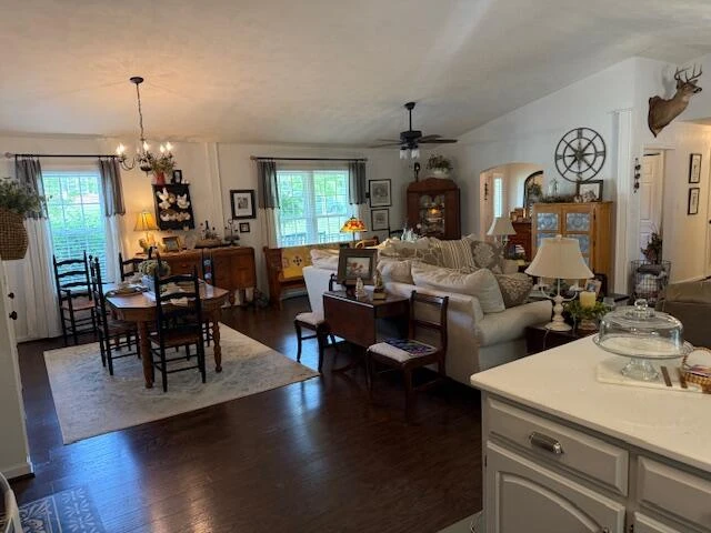 1529 MOUNTAIN HEIGHTS DR - Photo 5