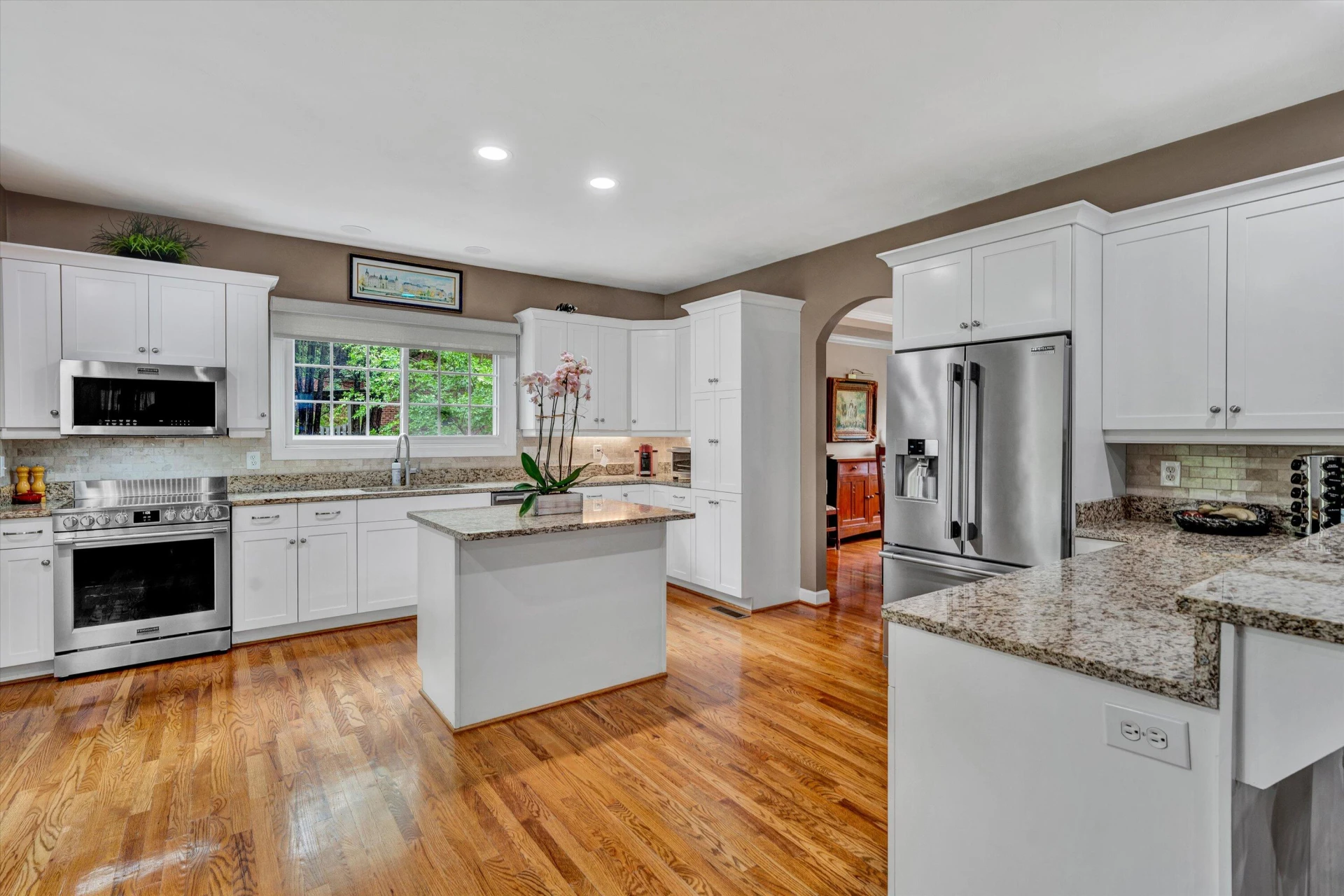 5320 Montague WAY - Photo 12