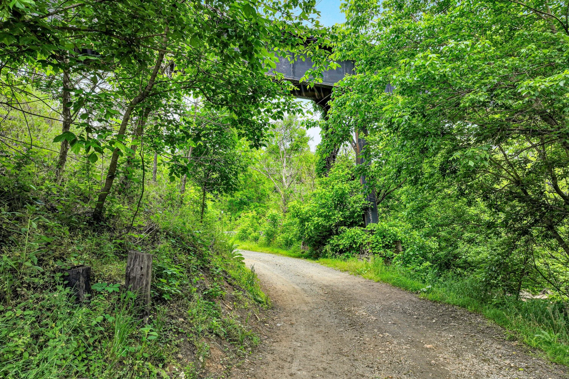 0 Trestle LN