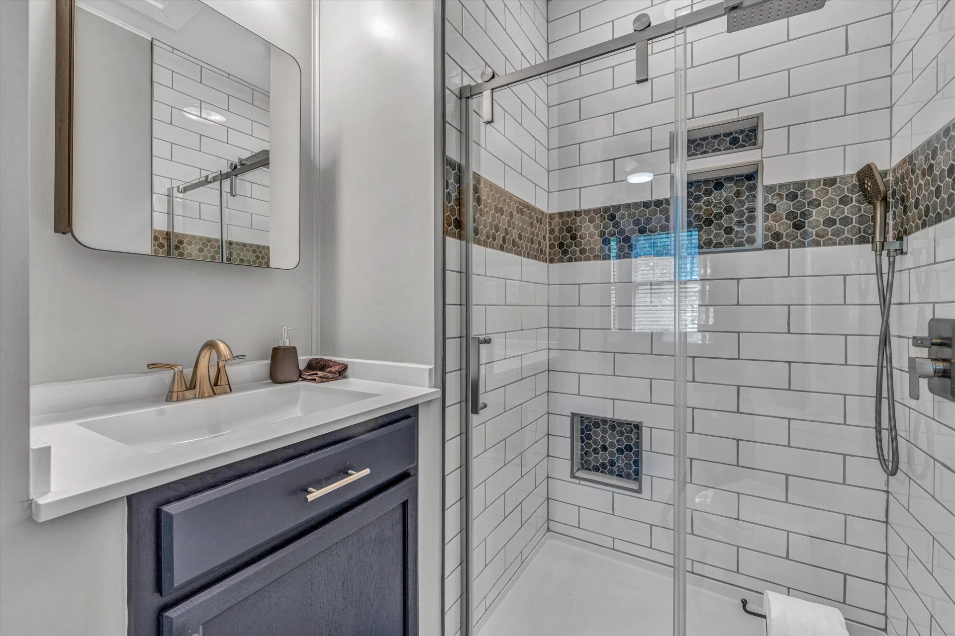 1225 HAMILTON AVE - Photo 19