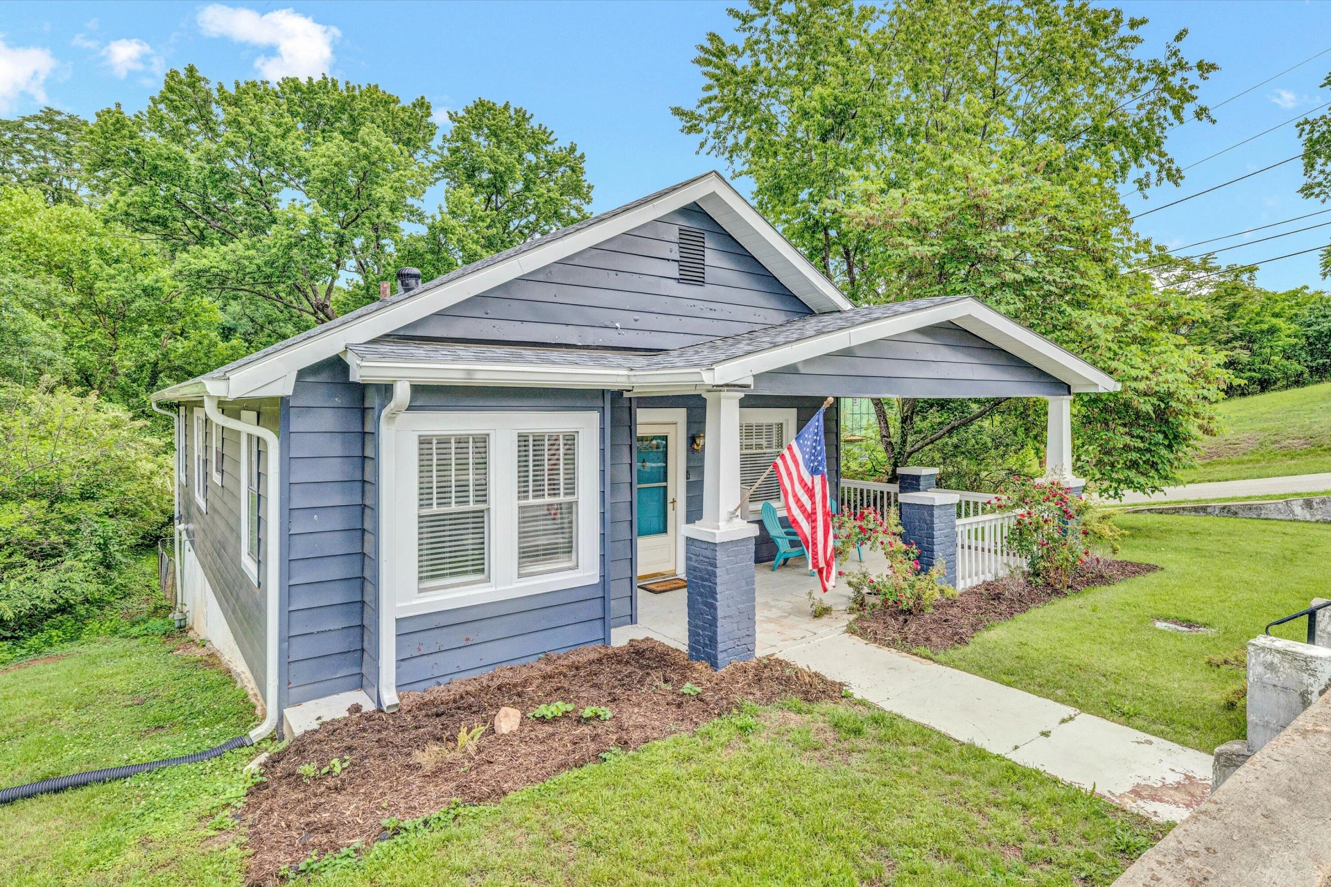 1225 HAMILTON AVE - Photo 3