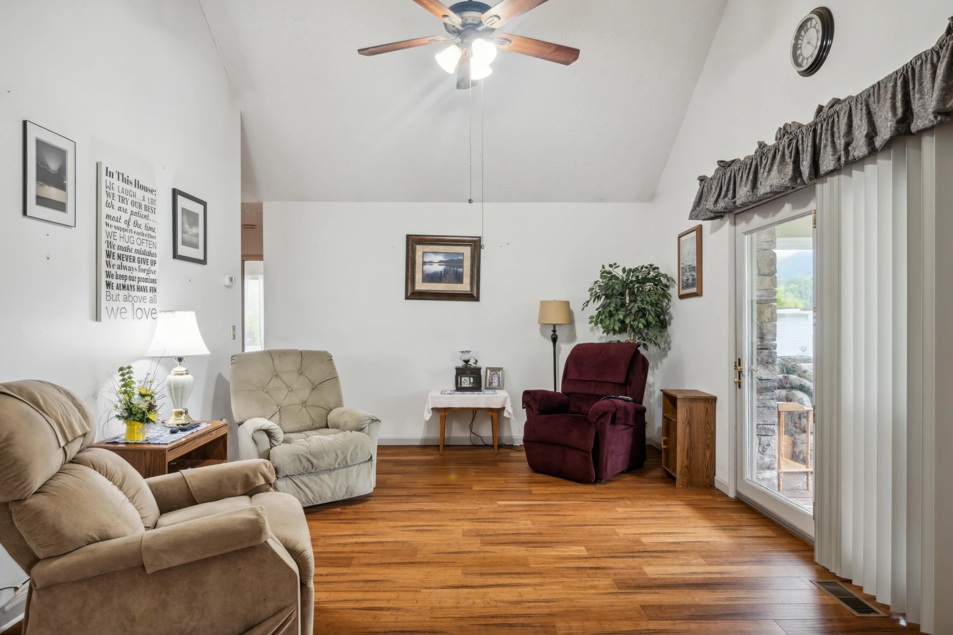 2844 Forage RD - Photo 26