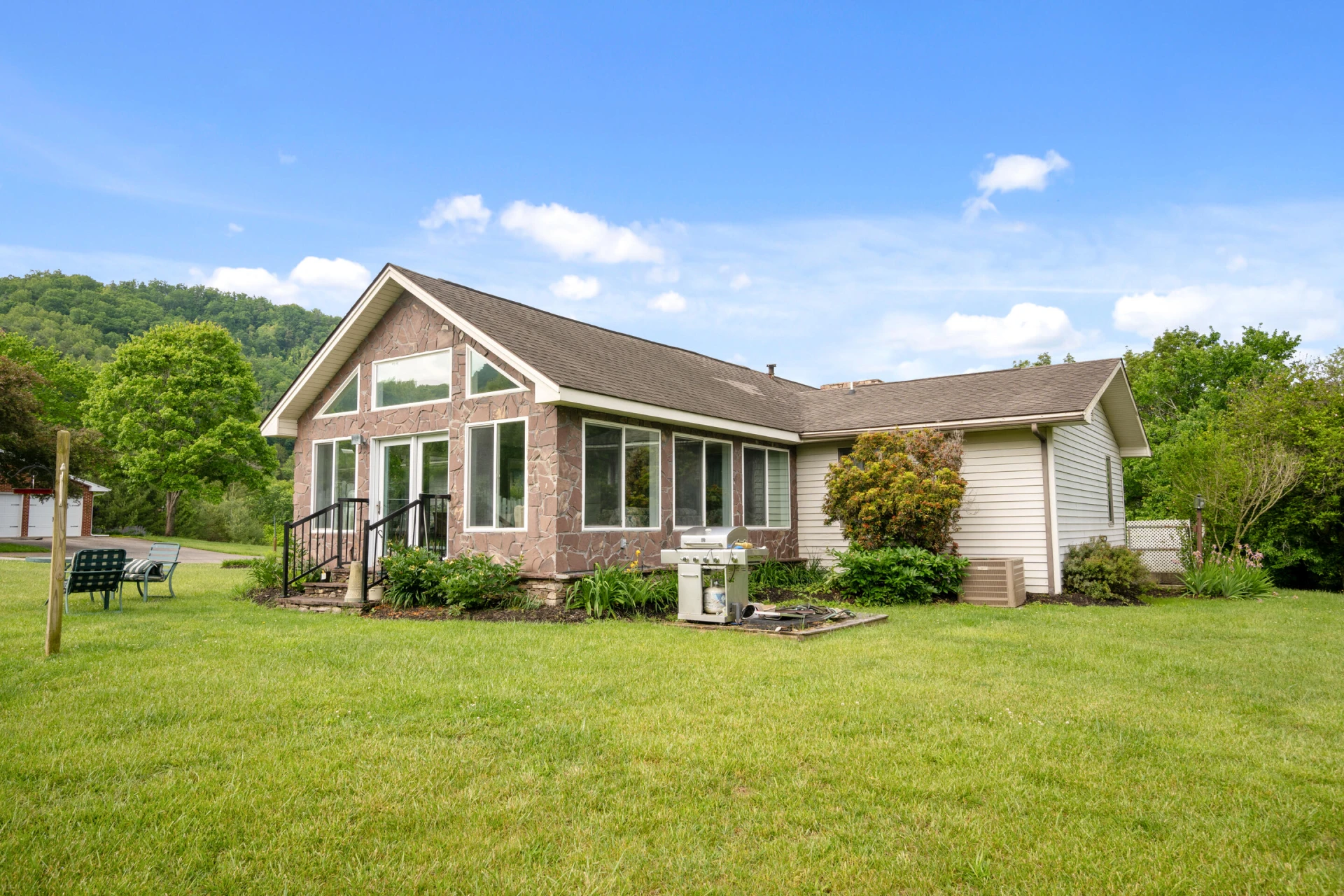 2844 Forage RD - Photo 39