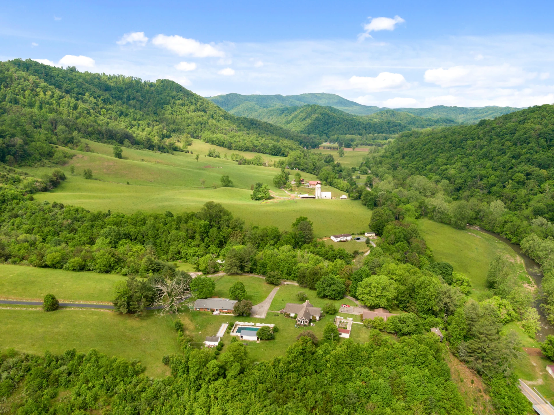 2844 Forage RD - Photo 5