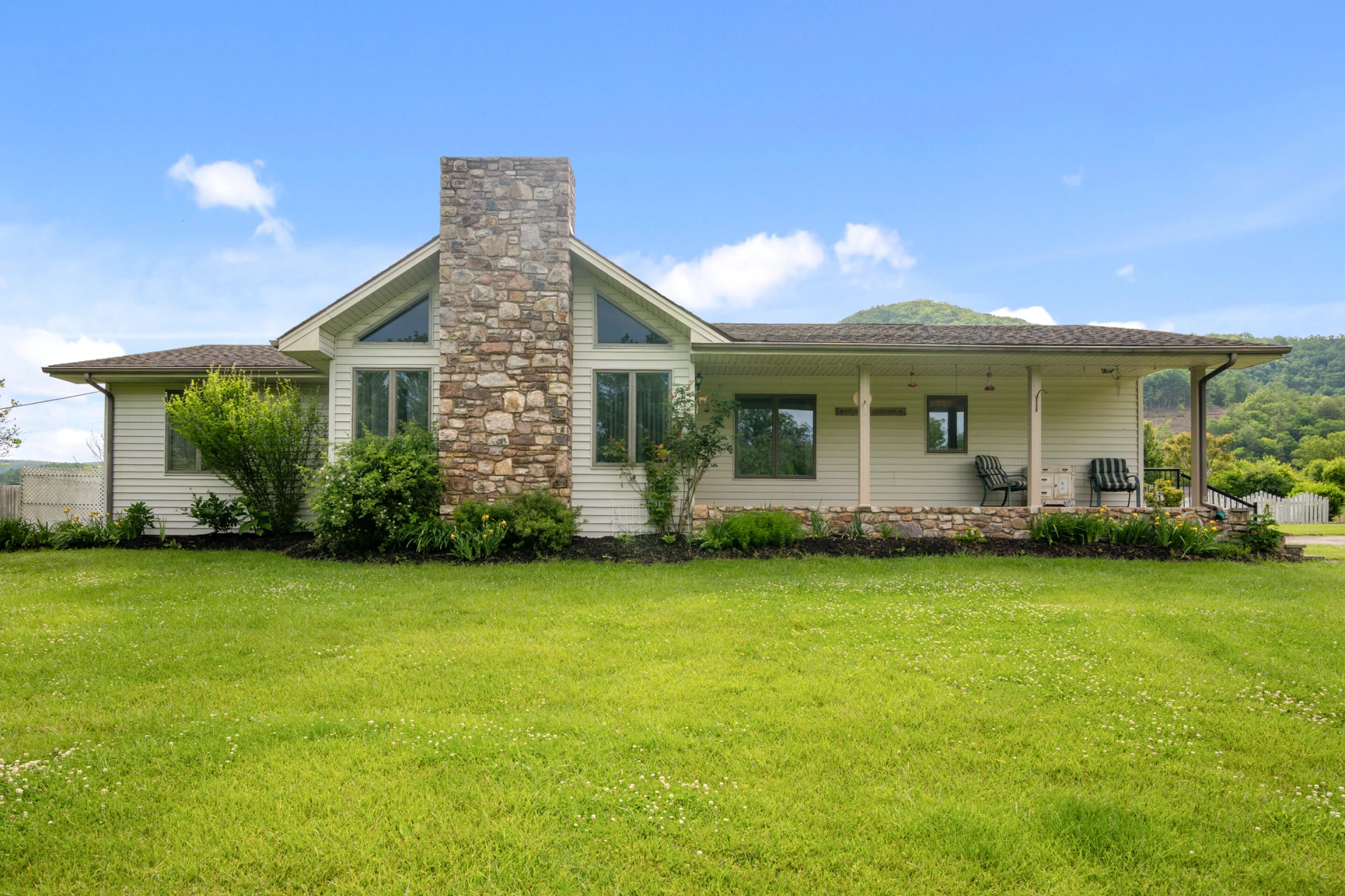 2844 Forage RD - Photo 53