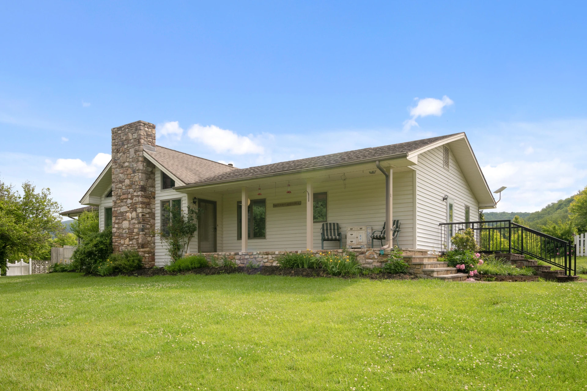 2844 Forage RD - Photo 6