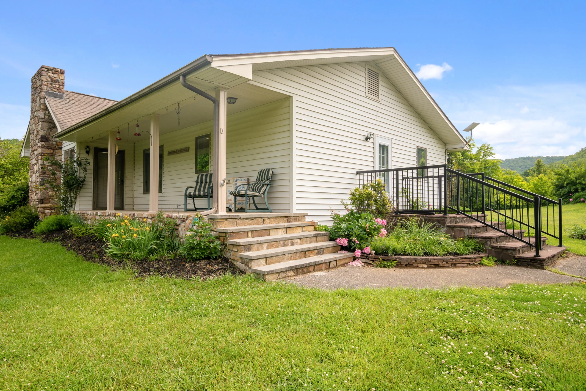 2844 Forage RD - Photo 7