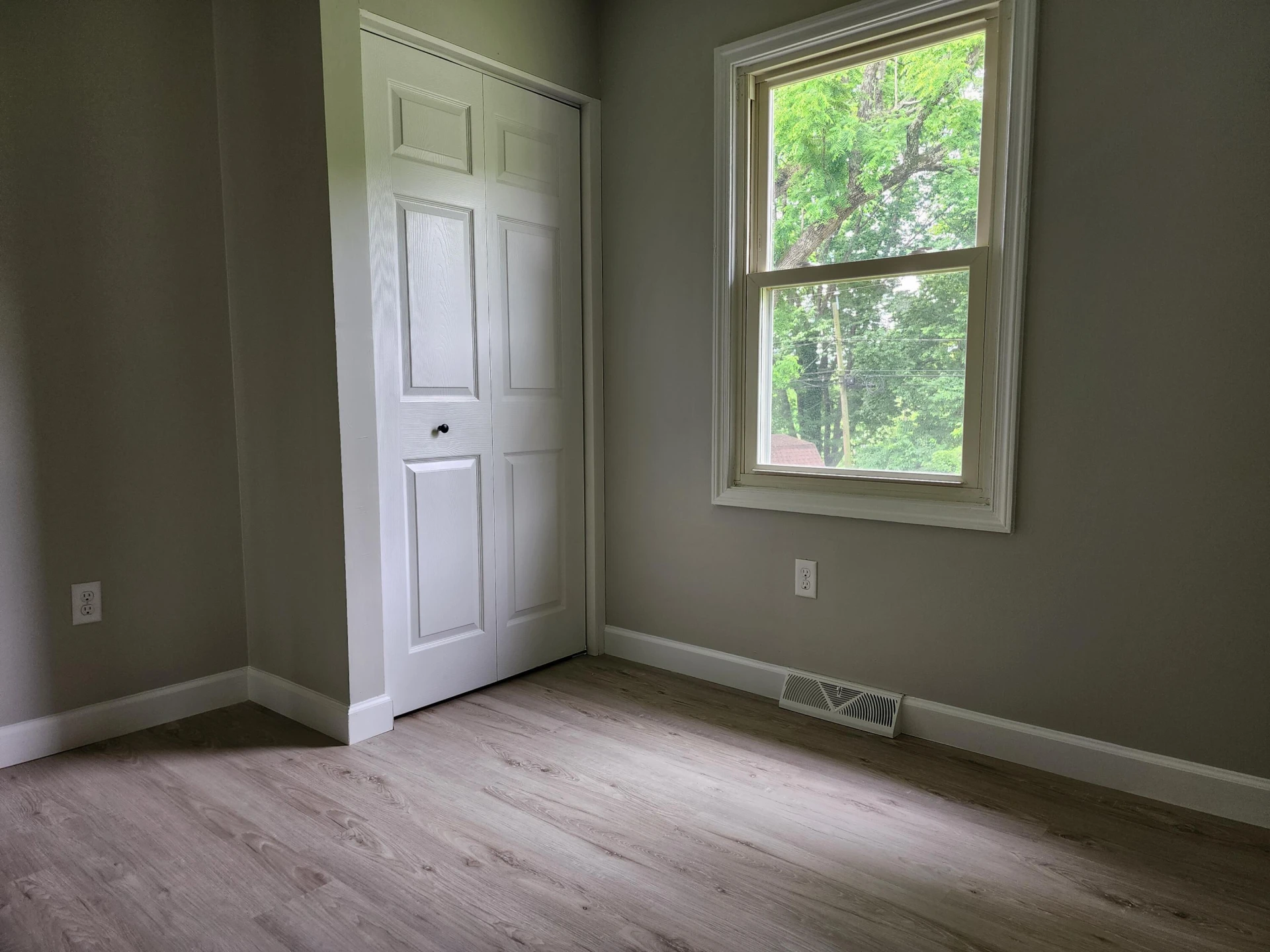 5720 Oakland BLVD - Photo 10