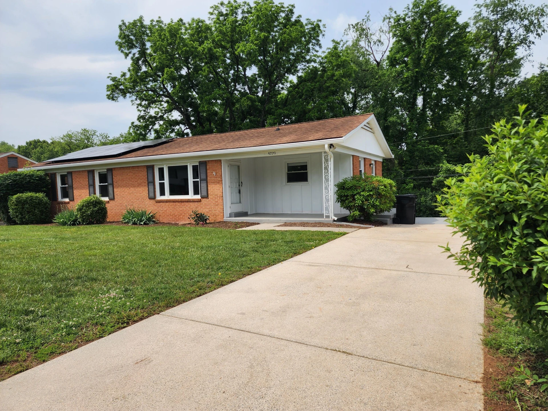 5720 Oakland BLVD - Photo 3