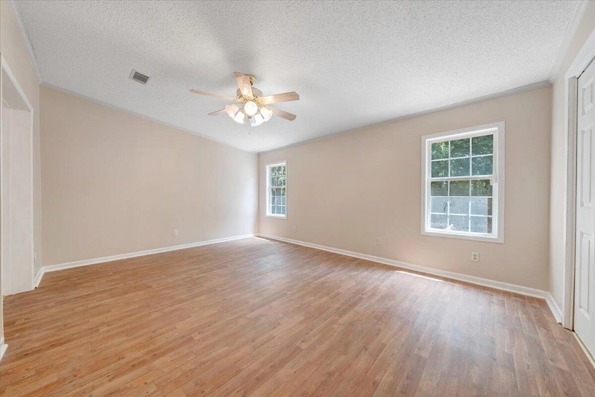 139 Daffodill DR - Photo 11