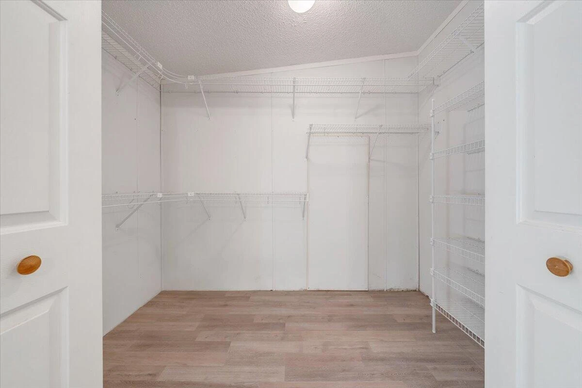 139 Daffodill DR - Photo 13