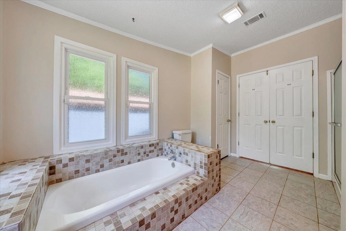139 Daffodill DR - Photo 16