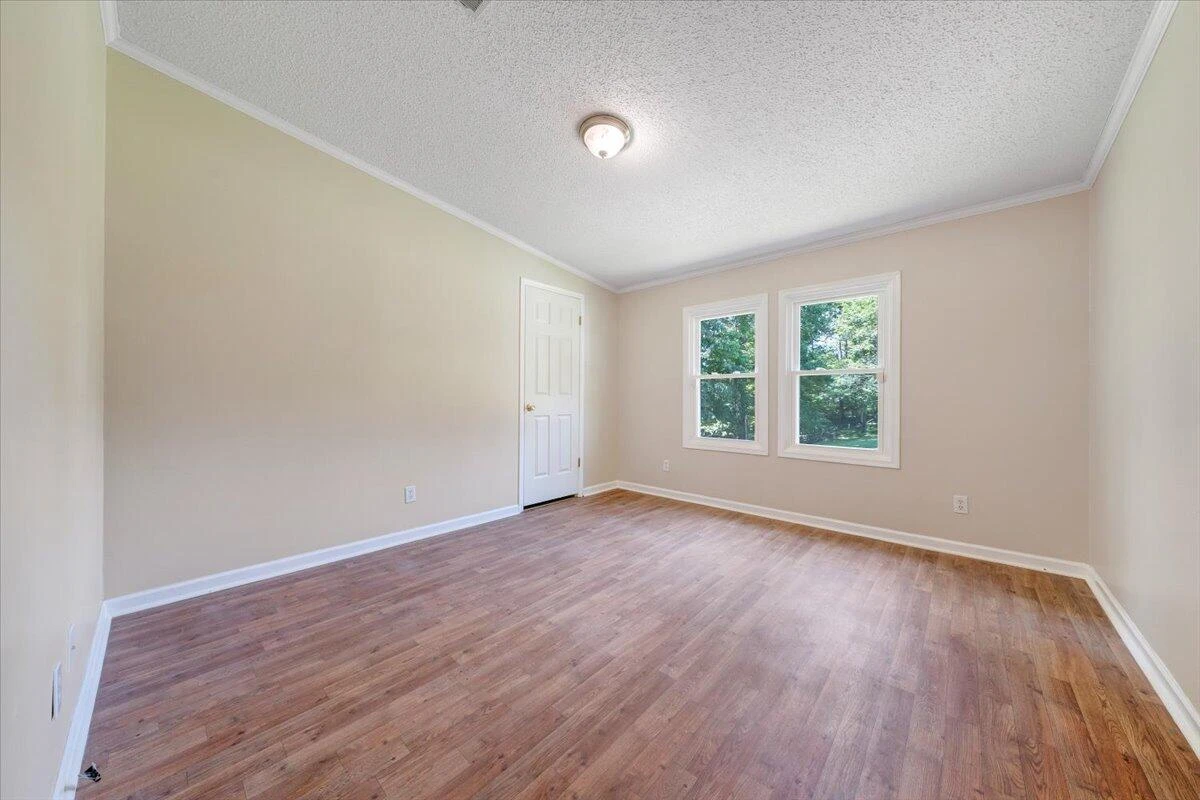 139 Daffodill DR - Photo 17