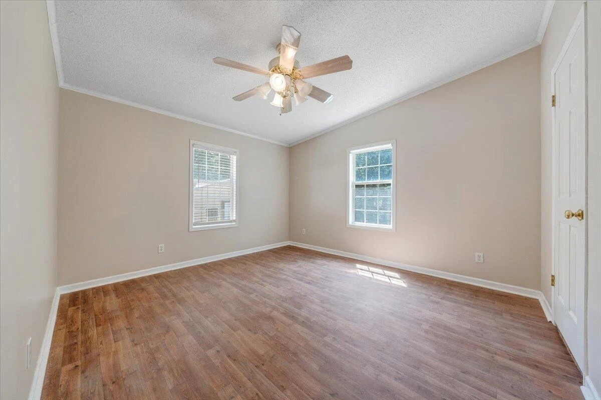 139 Daffodill DR - Photo 18