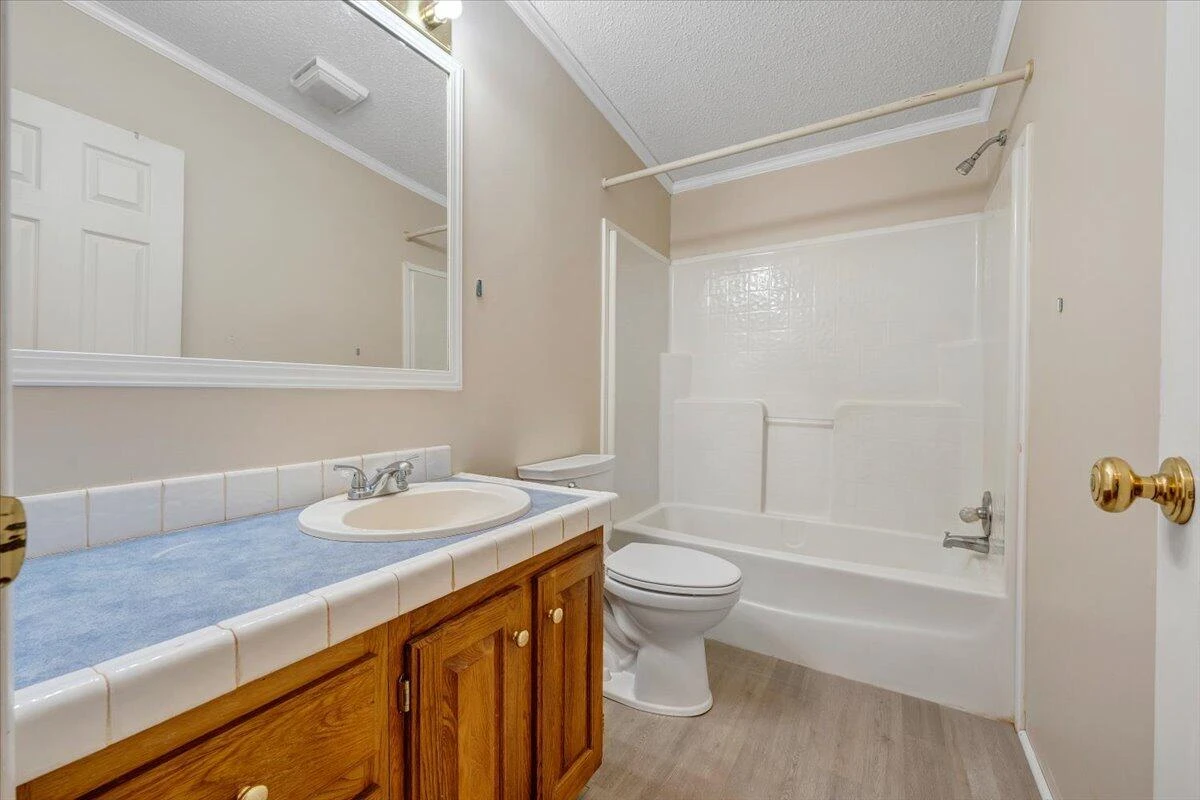 139 Daffodill DR - Photo 19