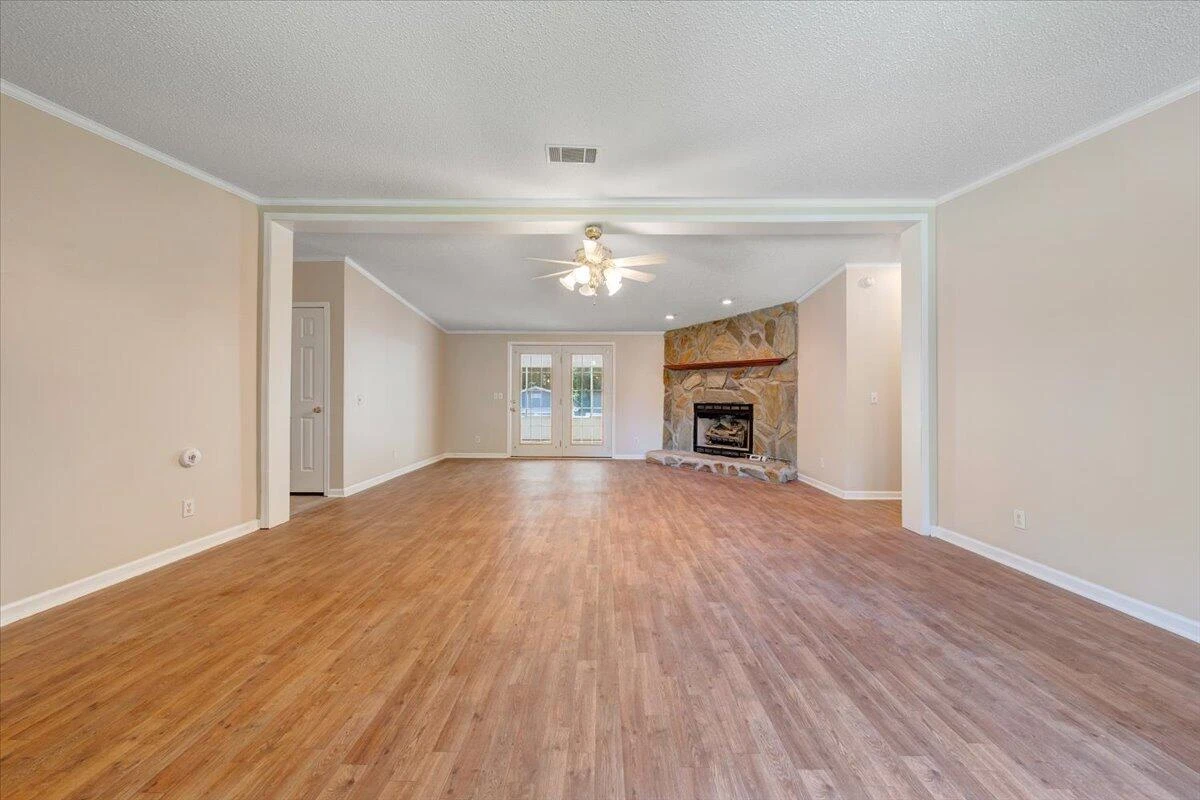 139 Daffodill DR - Photo 6