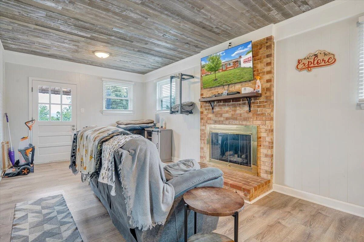 1567 South Pacific DR - Photo 15
