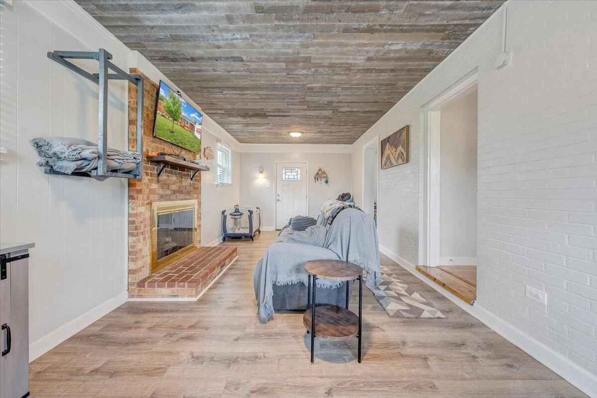 1567 South Pacific DR - Photo 18