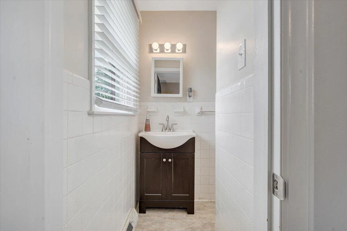 1567 South Pacific DR - Photo 21