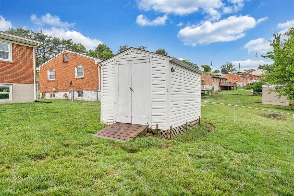 1567 South Pacific DR - Photo 36