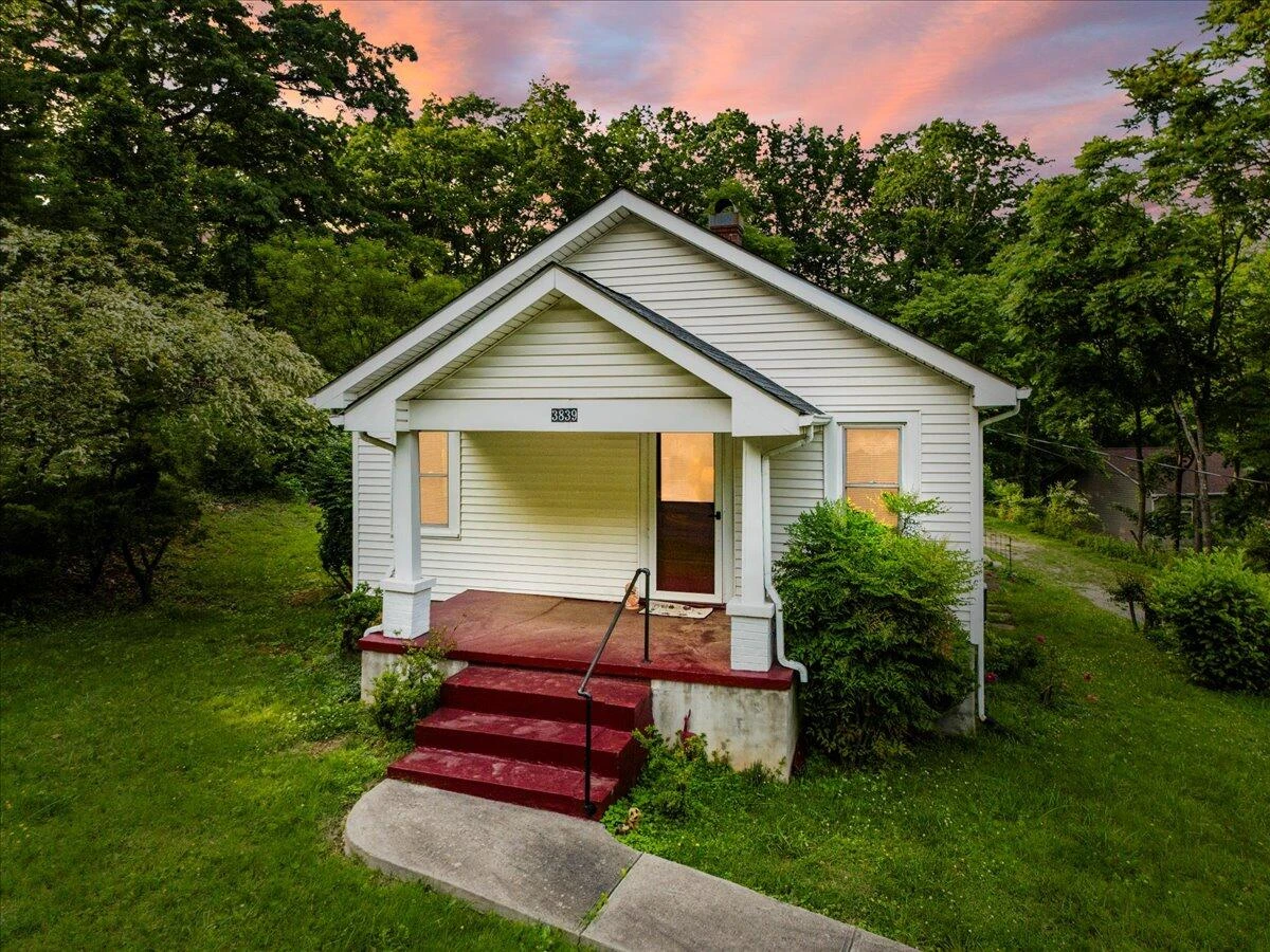 3839 Welcome Valley RD