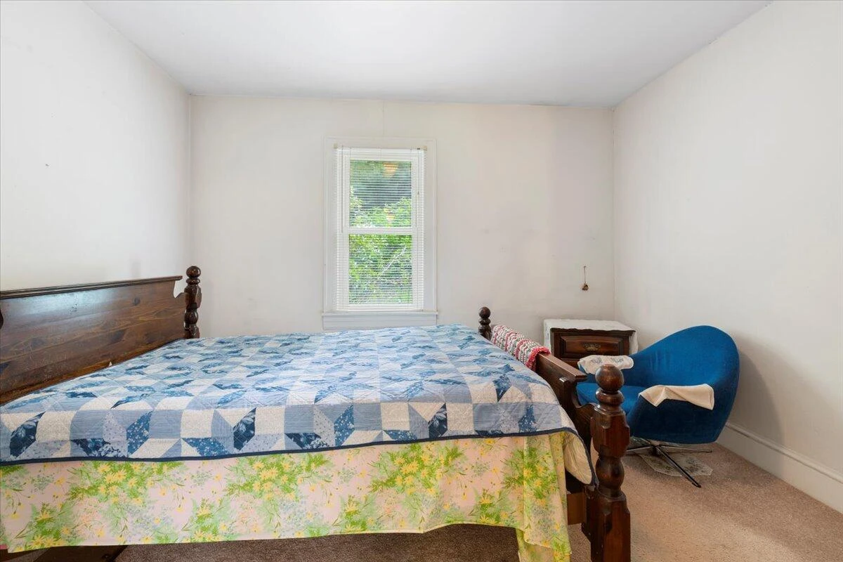 3839 Welcome Valley RD - Photo 11