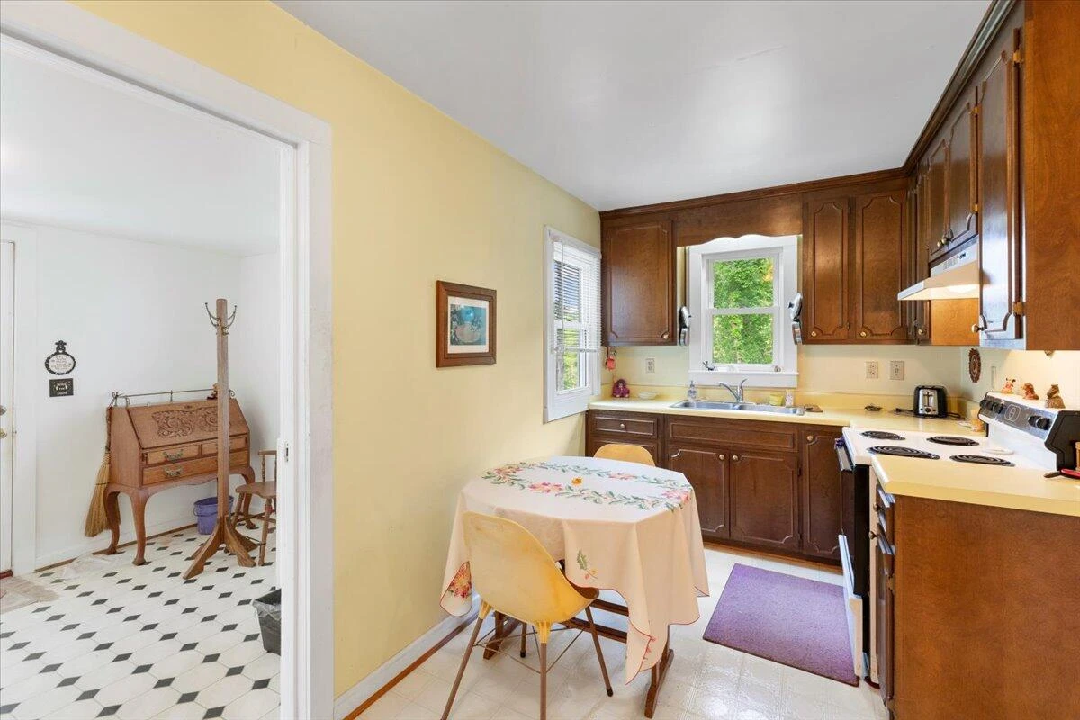 3839 Welcome Valley RD - Photo 19