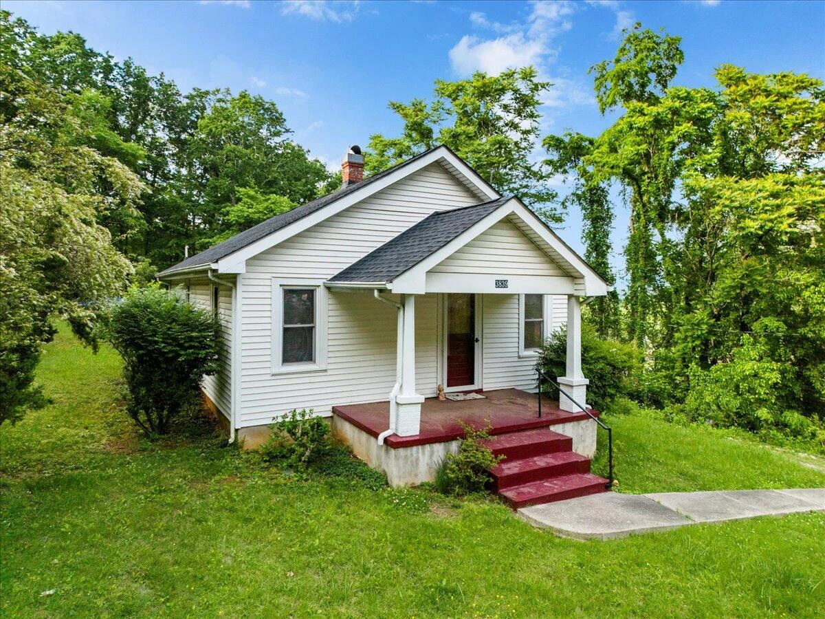 3839 Welcome Valley RD - Photo 2