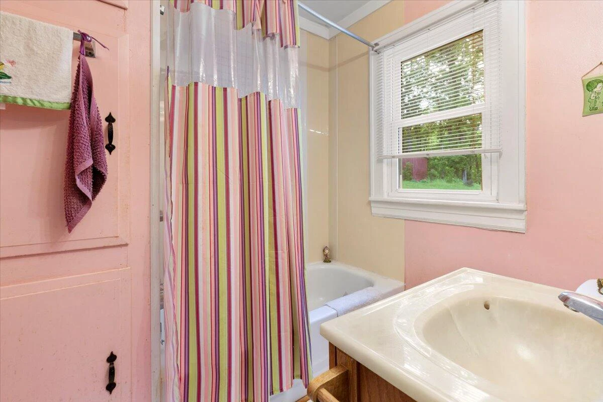 3839 Welcome Valley RD - Photo 20