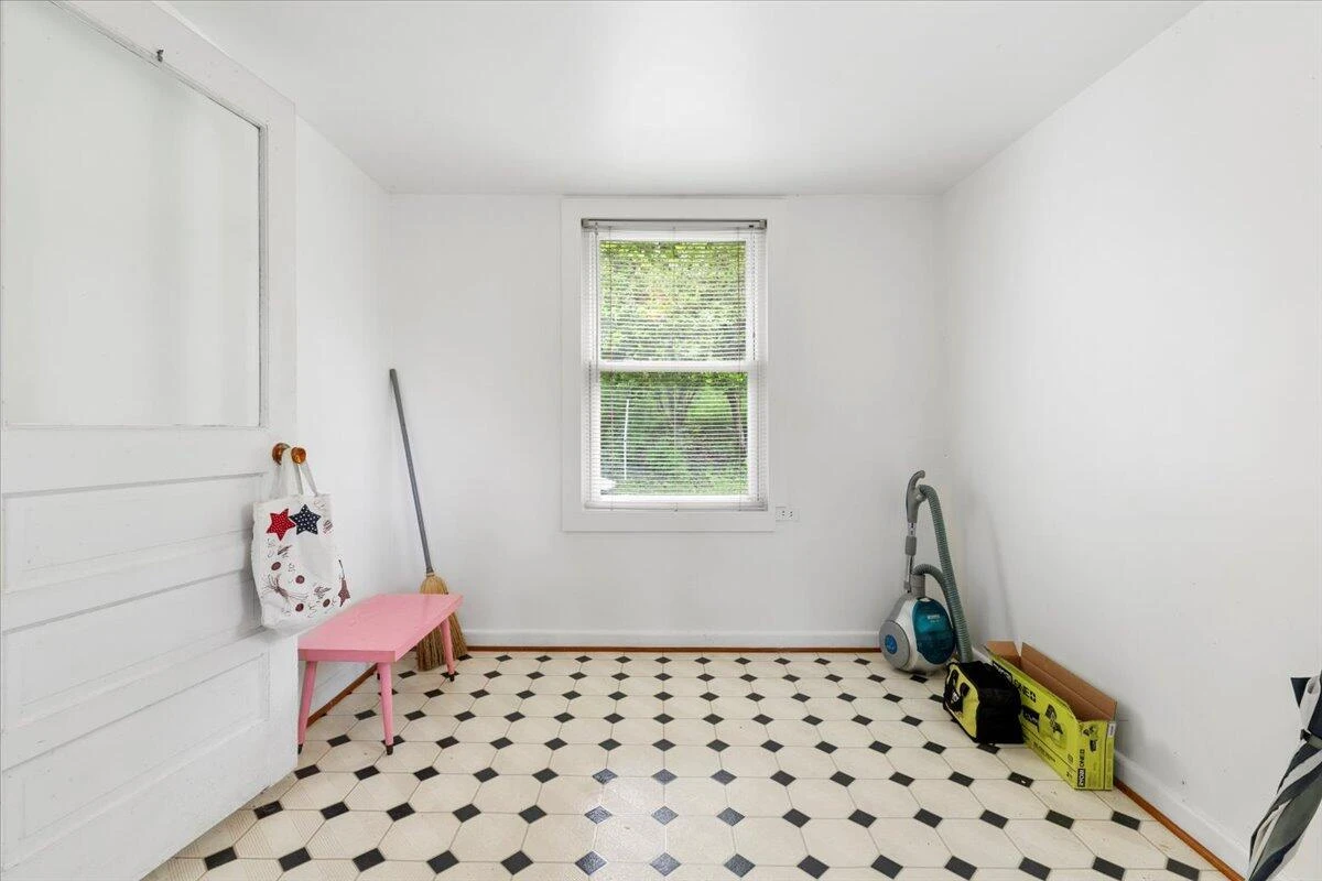 3839 Welcome Valley RD - Photo 25