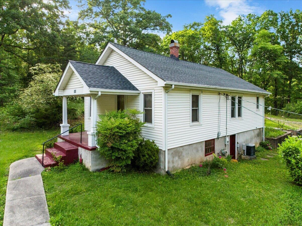 3839 Welcome Valley RD - Photo 3