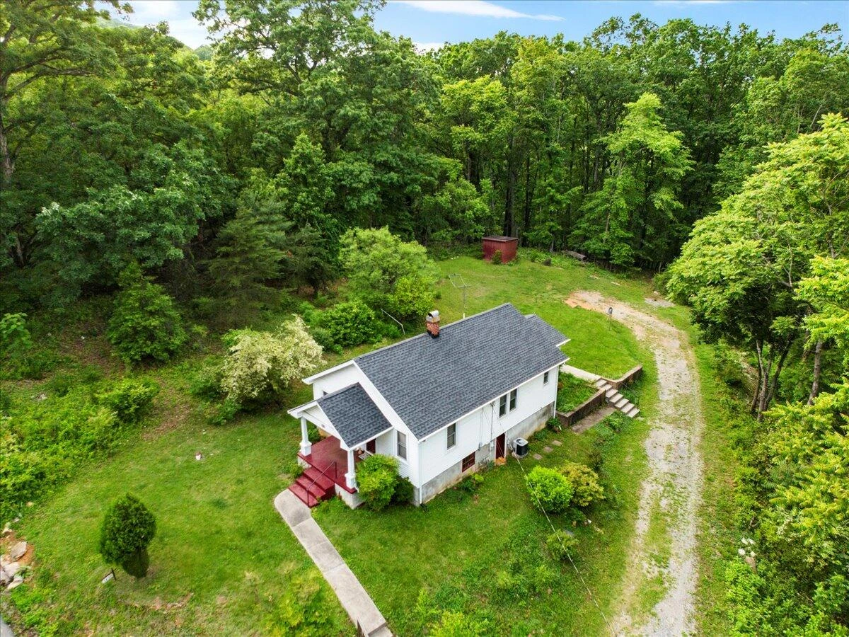 3839 Welcome Valley RD - Photo 31