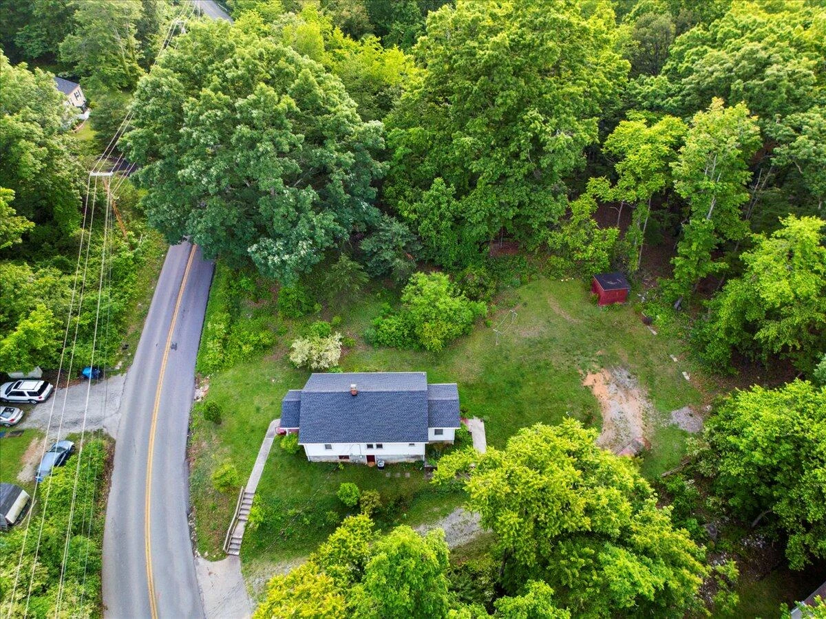 3839 Welcome Valley RD - Photo 36