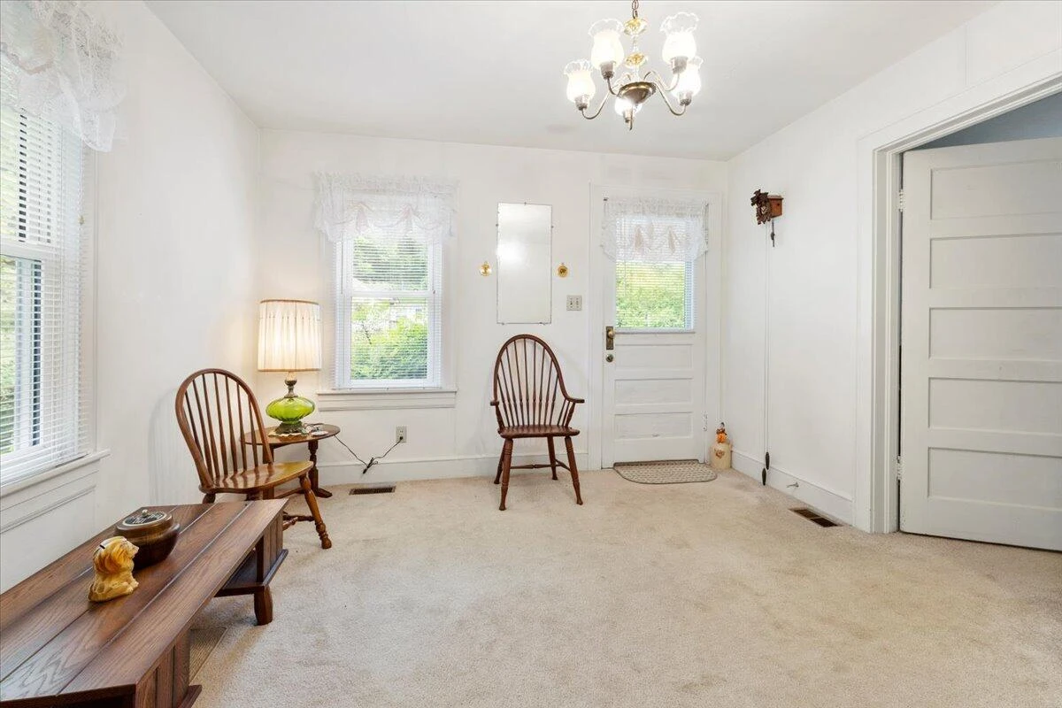 3839 Welcome Valley RD - Photo 4