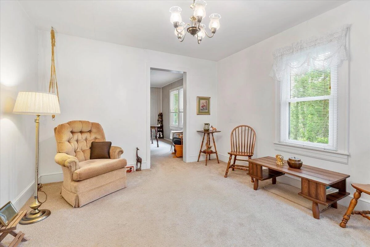 3839 Welcome Valley RD - Photo 5