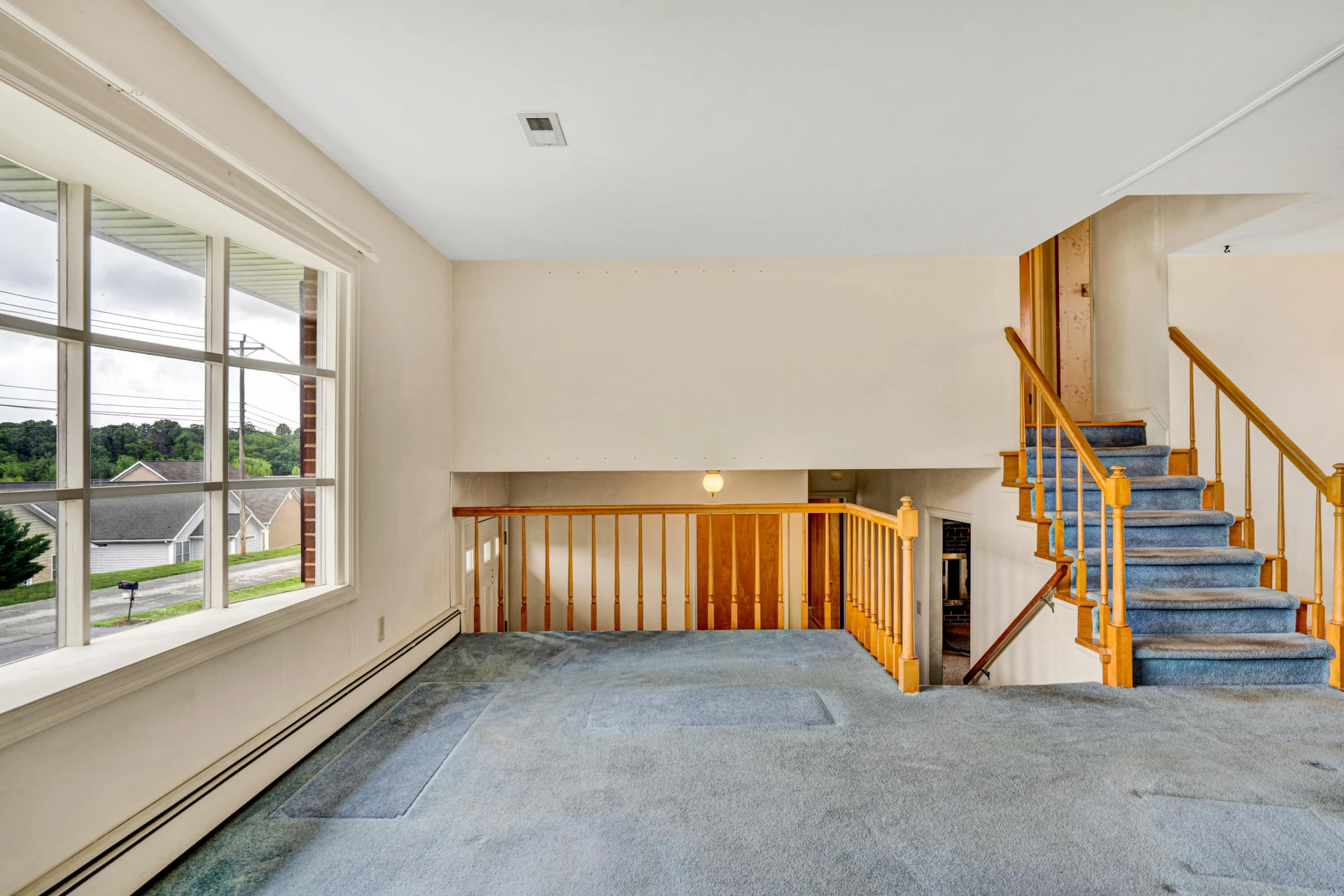 733 Plantation CIR - Photo 2