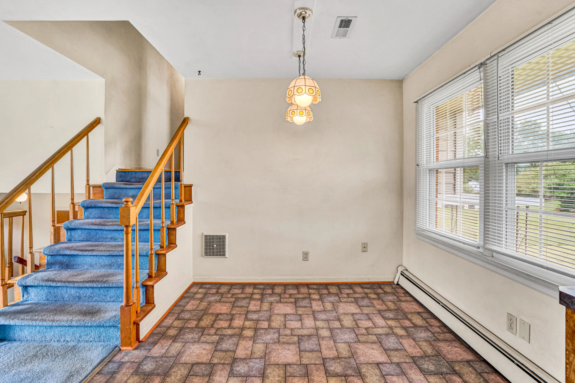 733 Plantation CIR - Photo 7