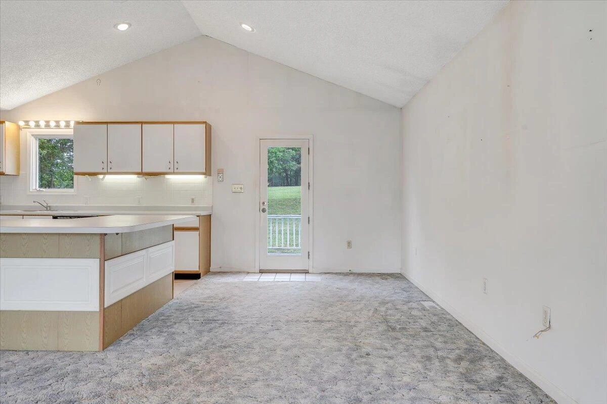 205 Park Shores CIR - Photo 15