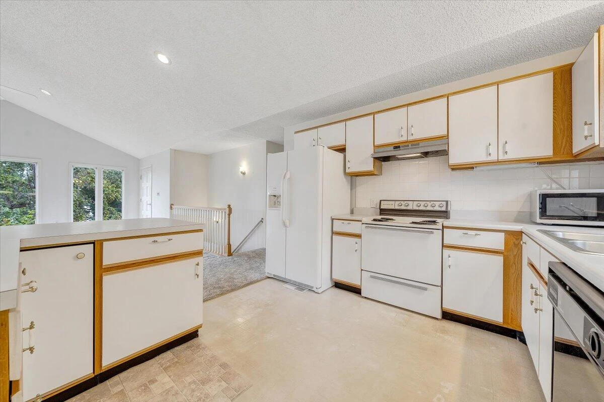 205 Park Shores CIR - Photo 20