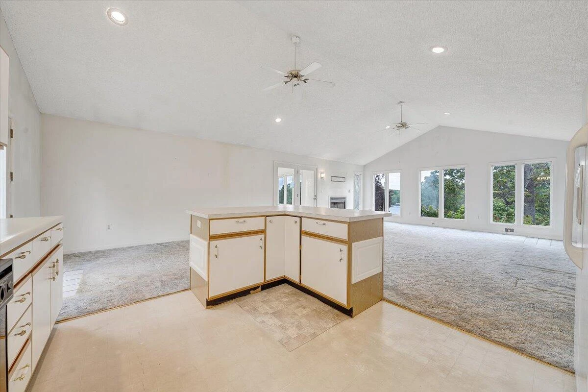 205 Park Shores CIR - Photo 21