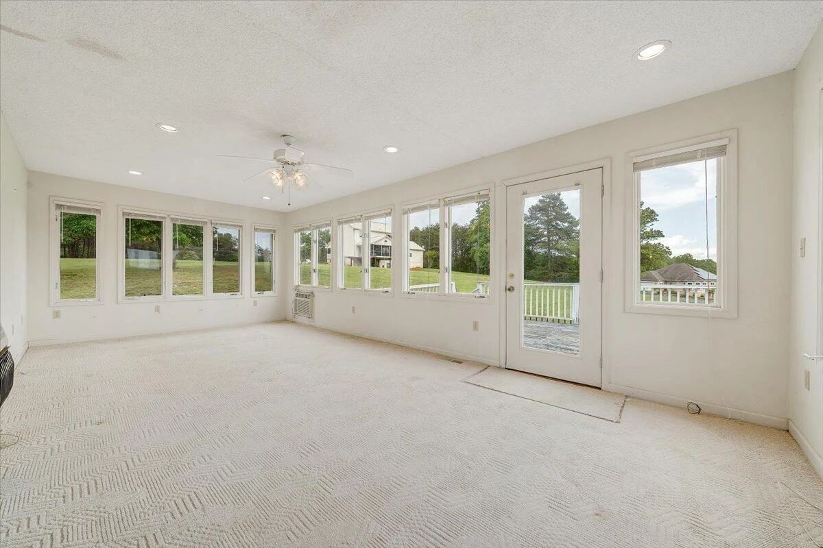 205 Park Shores CIR - Photo 24