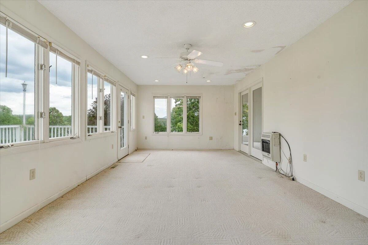 205 Park Shores CIR - Photo 27