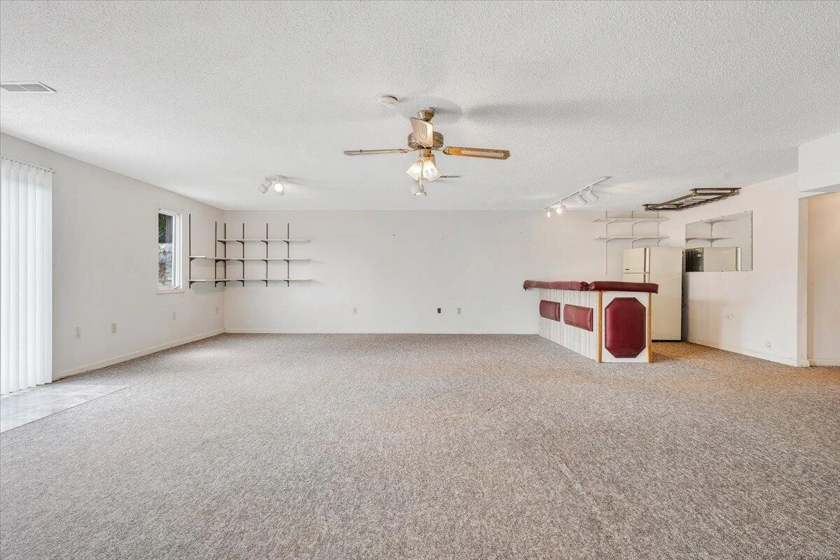 205 Park Shores CIR - Photo 36