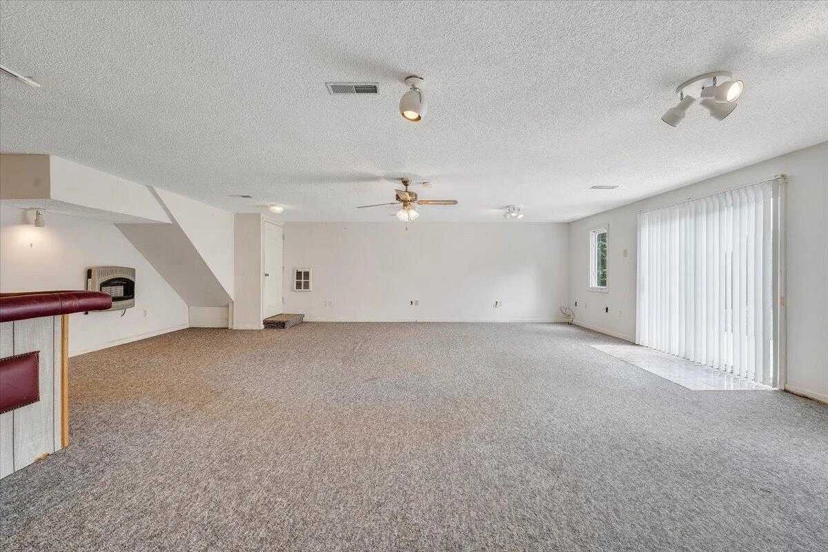 205 Park Shores CIR - Photo 40