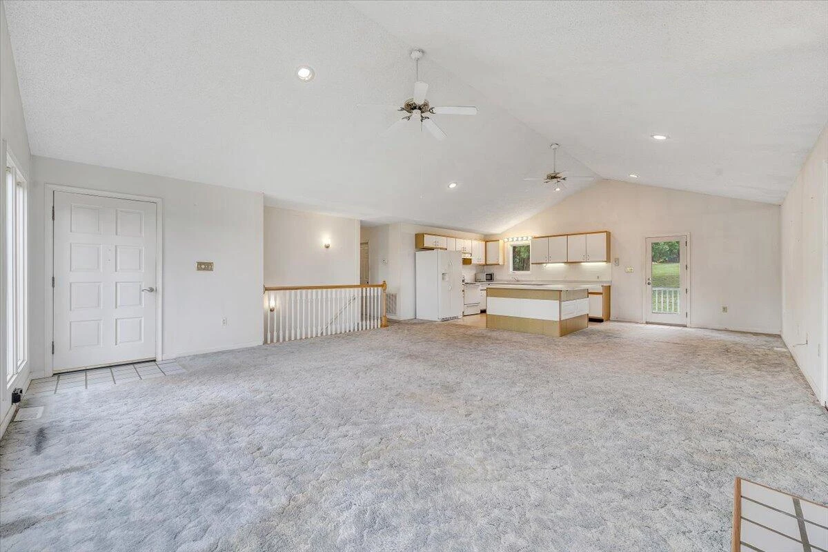 205 Park Shores CIR - Photo 11