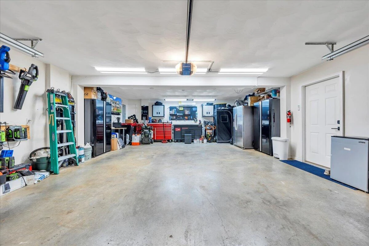4302 Kaiden CT - Photo 29