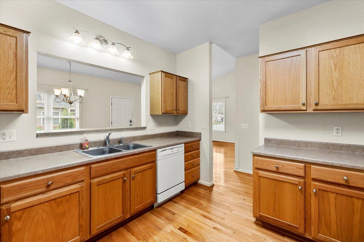 6618 Hartman CT - Photo 12